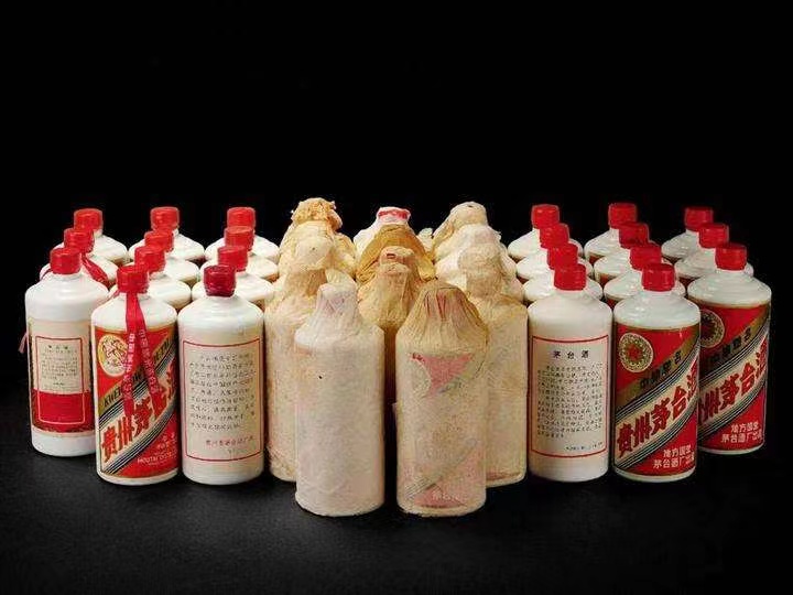 商南日照岚山回收酒价格哪里回收(附近上门回收茅台酒）?